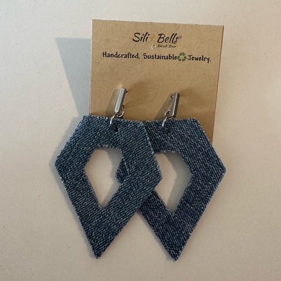Handcrafted Earrings - Picture 1 of 2